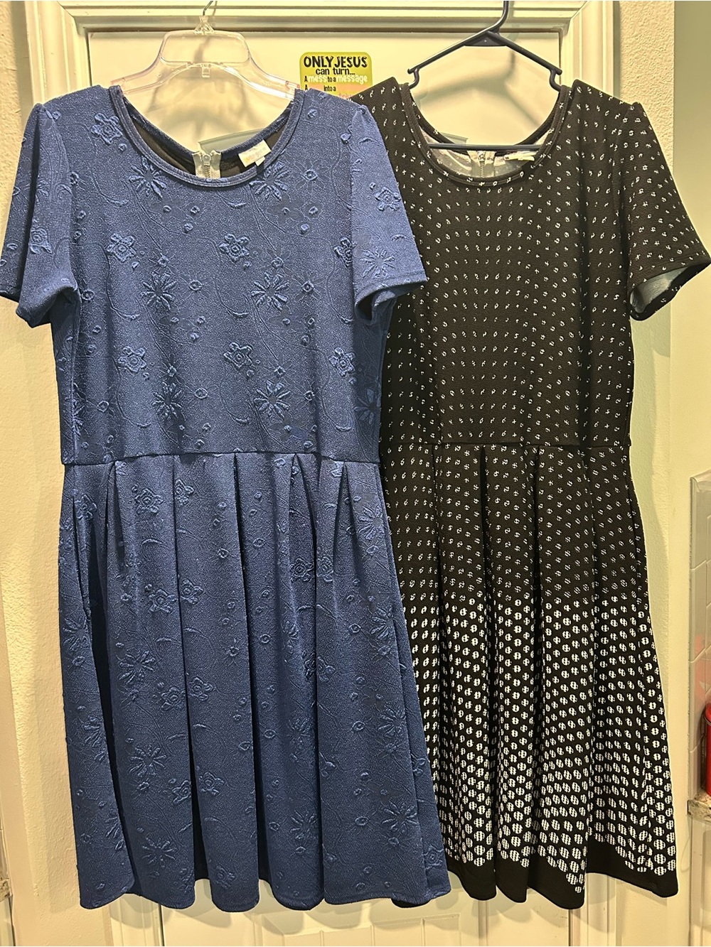 LuLaRoe Blue and black Textured Short Sleeve Dresses.